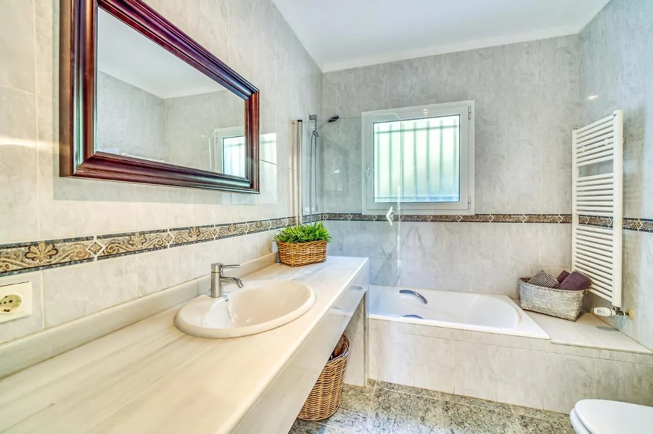 Ideal Property Mallorca - Casa Osborne Порто де Алькудиа 0*,